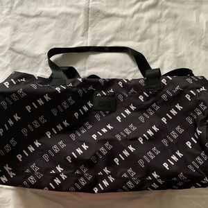 Final Price $20 PINK Victoria’s Secret duffel bag